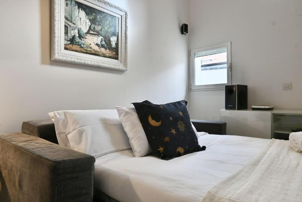 For You Rentals Apartamento Temporal Con Encanto A Pocos Metros Del Sol Myr13 Madrid Luaran gambar